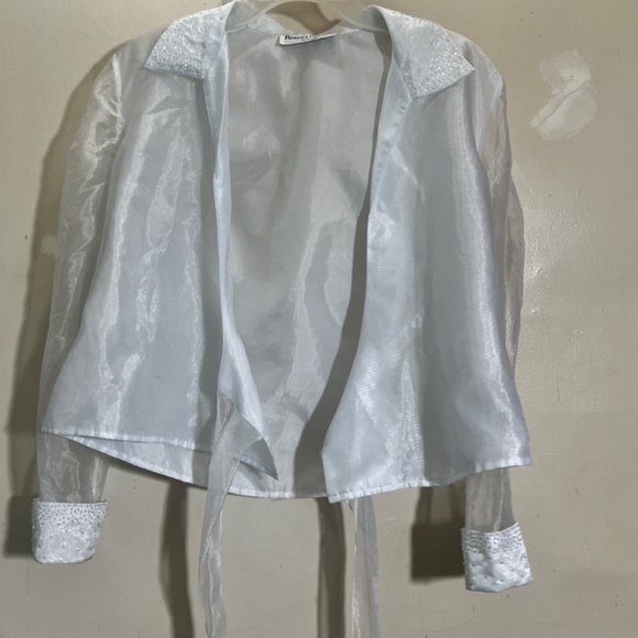 White Blouse - Picture 3 of 4